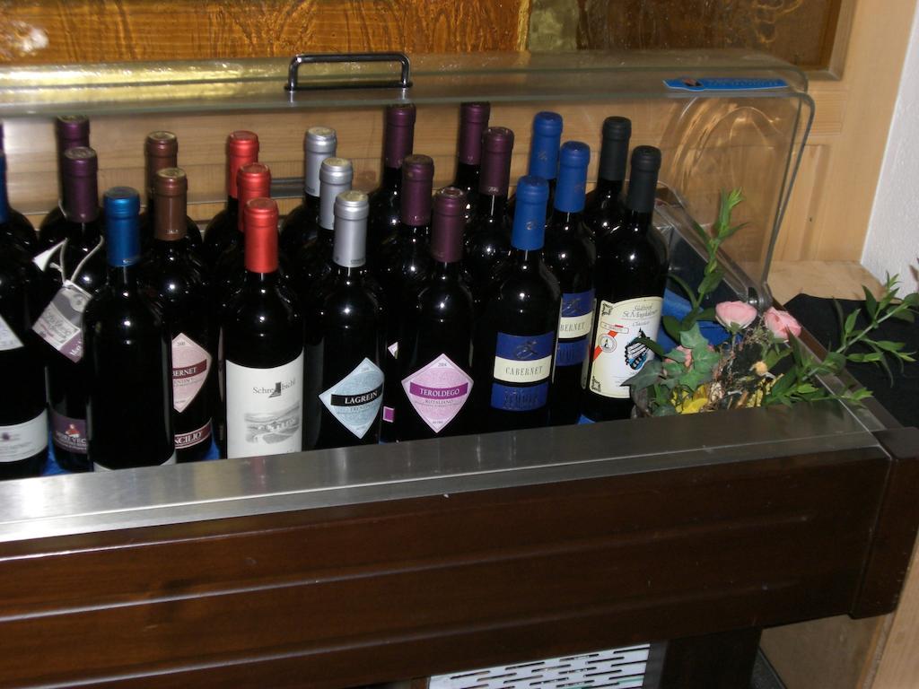 Gasthaus St. Valentin Chiusa Extérieur photo