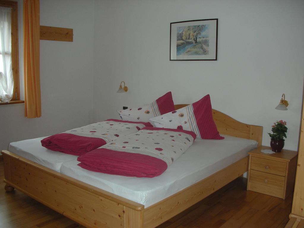 Gasthaus St. Valentin Chiusa Chambre photo